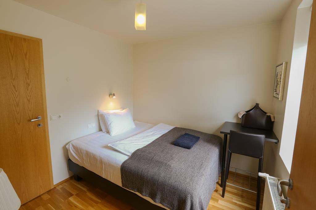 Torg Guest House Akureyri Room photo